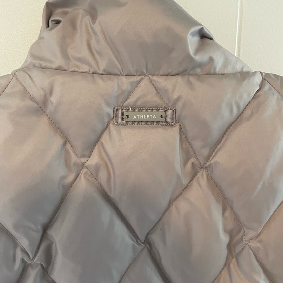 Athleta Quilted Down Vest - Picture 5 of 6